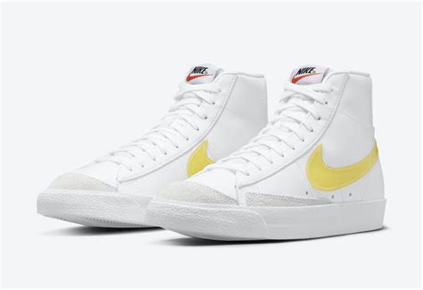 Rode Nike Blazer 